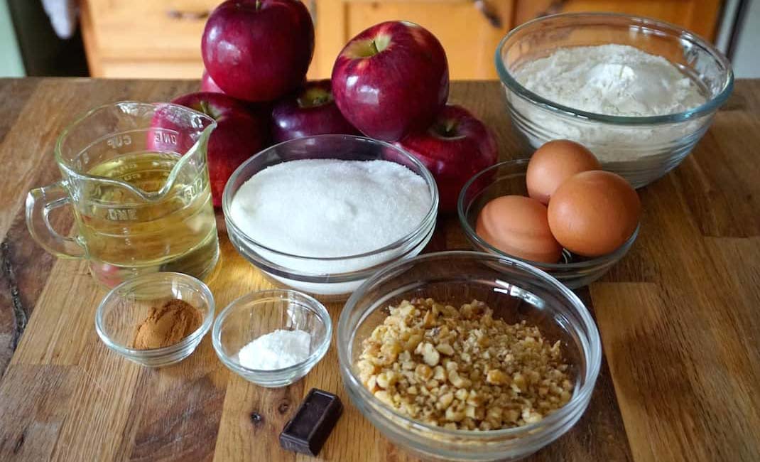 مواد لازم برای پخت کیک پای سیب